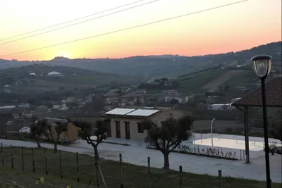 Agricampeggio Abbruzzetti - Sonnenuntergang Blick aus dem Campingplatz