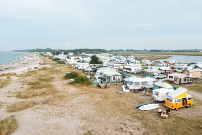 Camping Fehmarnbelt - Übersicht auf das gesamte Campingplatz Gelände 