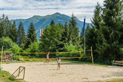 Alpenferienpark Reisach - Beachvolleyballfeld auf dem Campingplatz
