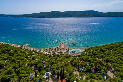 Amadria Park Camping Šibenik  - Campingplatz am Meer aus der Vogelperspektive