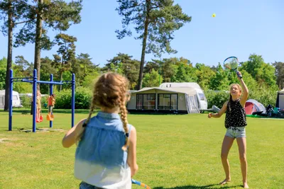 Ardoer Camping De Heldense Bossen Bild 3
