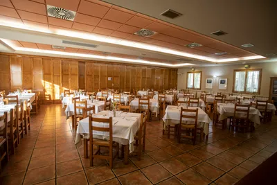 Camping Bolaso - Innenansicht des Restaurants