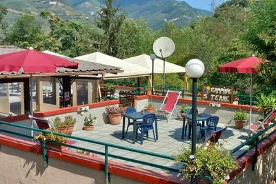 Camping 5 Terre - Sonnenterrasse auf dem Campingplatz