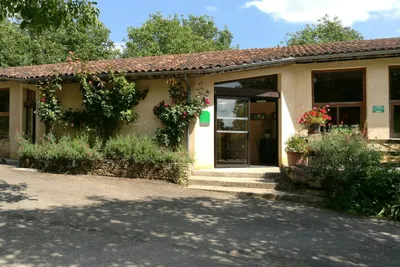 Camping À La Ferme Les Pierres Chaudes - Bild 3
