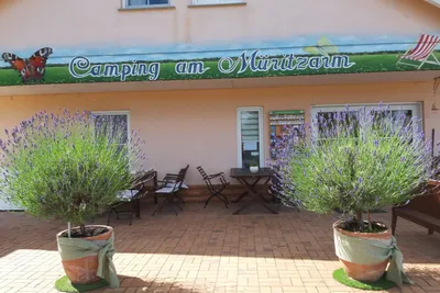Camping am Müritzarm - Eingangsbereich der Gaststätte auf dem Campingplatz