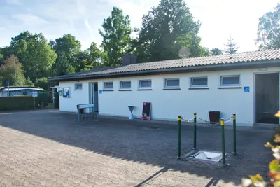 Campingplatz Hofgeismar - Sanitaergebaeude.jpg