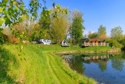 Camping Au an der Donau - Mobilheime am Wasser 
