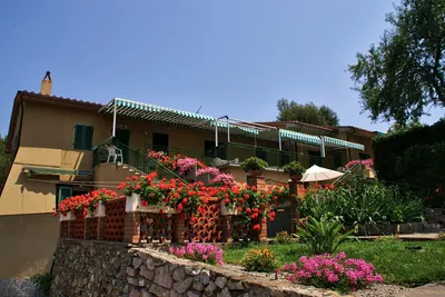 Camping Arrighi - Apartmentgebäude des Campingplatzes