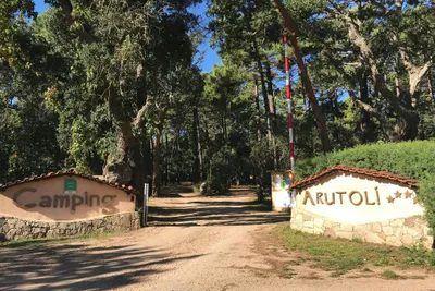 Camping Arutoli - Eingang des Campingplatzes