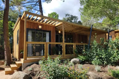 Camping Arutoli - Klimatisiertes Chalet für 5 Personen