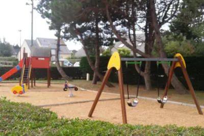 Camping Aux Grands Espaces  -  Spielplatz vom Campingplatz im Grünen