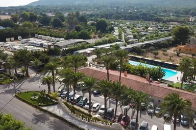Camping Benisol - Campingplatz Luftaufnahme
