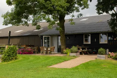 Camping Boerderij de Spijken - Sanitärgebäude auf dem Campingplatz