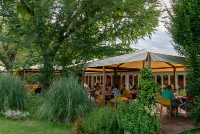 Camping Ca'Savio  Camping Ca' Savio - Restaurant mit überdachter Terrasse