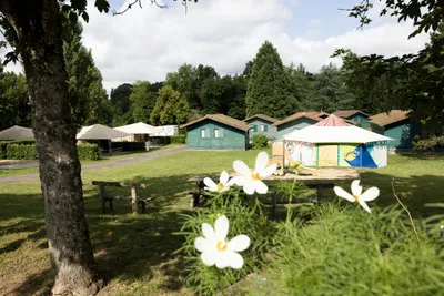 Camping Le Lac Des Sapins - Bild 2