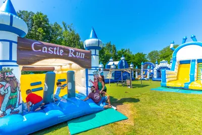 Camping Capfun Duravel  - Hüpfburgen für Kinder auf dem Campingplatz