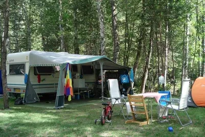 Camping Caravaneige L'iscle De Prelles - Bild 3