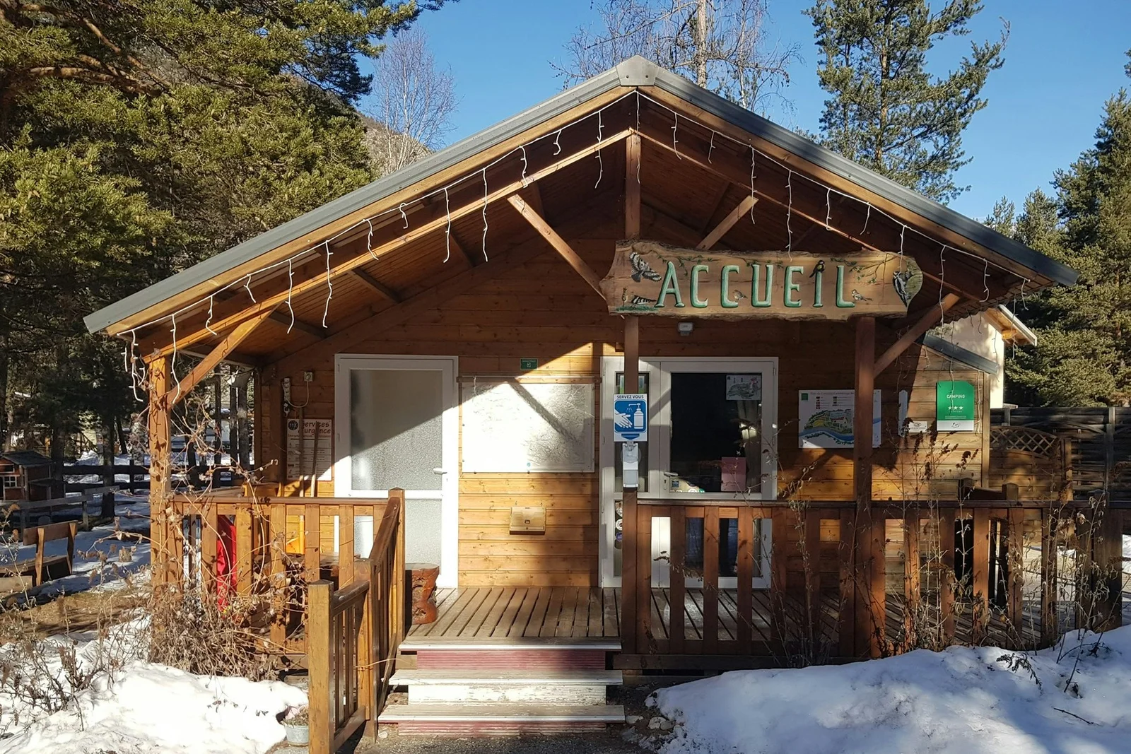 Camping Caravaneige L'iscle De Prelles