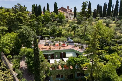 Camping Castel San Pietro  - Luftaufnahme des Campingplatzes