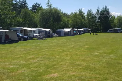 Camping De Bronzen Eik