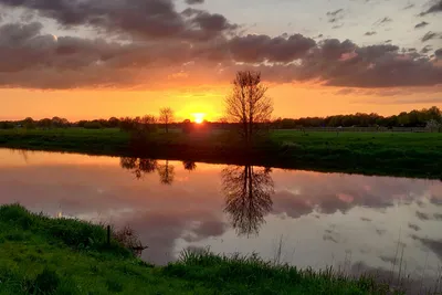 Camping De Koeksebelt - Campingplatz am Fluss