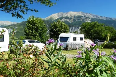 Camping La Chaup - Wohnmobil- und  Wohnwagenstellplätze