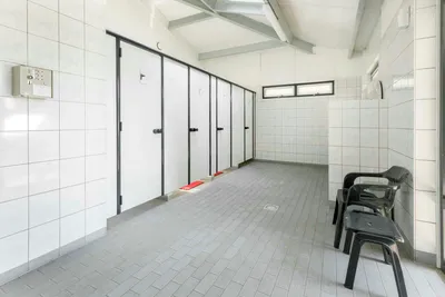 Camping De Spaendershorst  - Innenansicht des Sanitärgebäudes