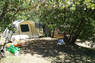 Sas Camping De Valsaintes - Bild 3