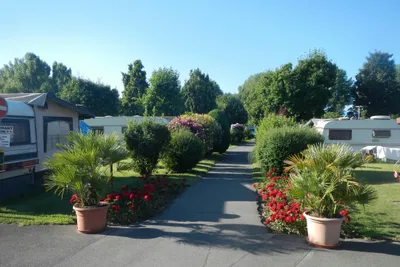 Camping de Vidy  -  Wohnwagen- und Zeltstellplatz auf dem Campingplatz