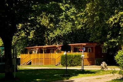 Camping Des 2 Rives
