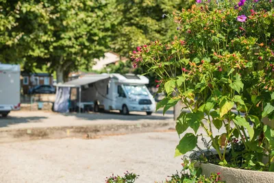 Camping des Barolles - Stellplätze auf dem Campingplatz