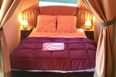Camping Le Bas Larin  - Schlafbereich in einem Mobilheim