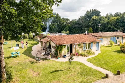 Camping Du Bois De St. Hilaire