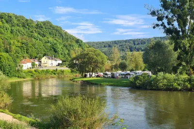 Camping du Rivage - Fluss direkt am Campingplatz