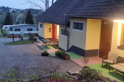 Camping Edlersee - Rezeption des Campingplatzes am Abend