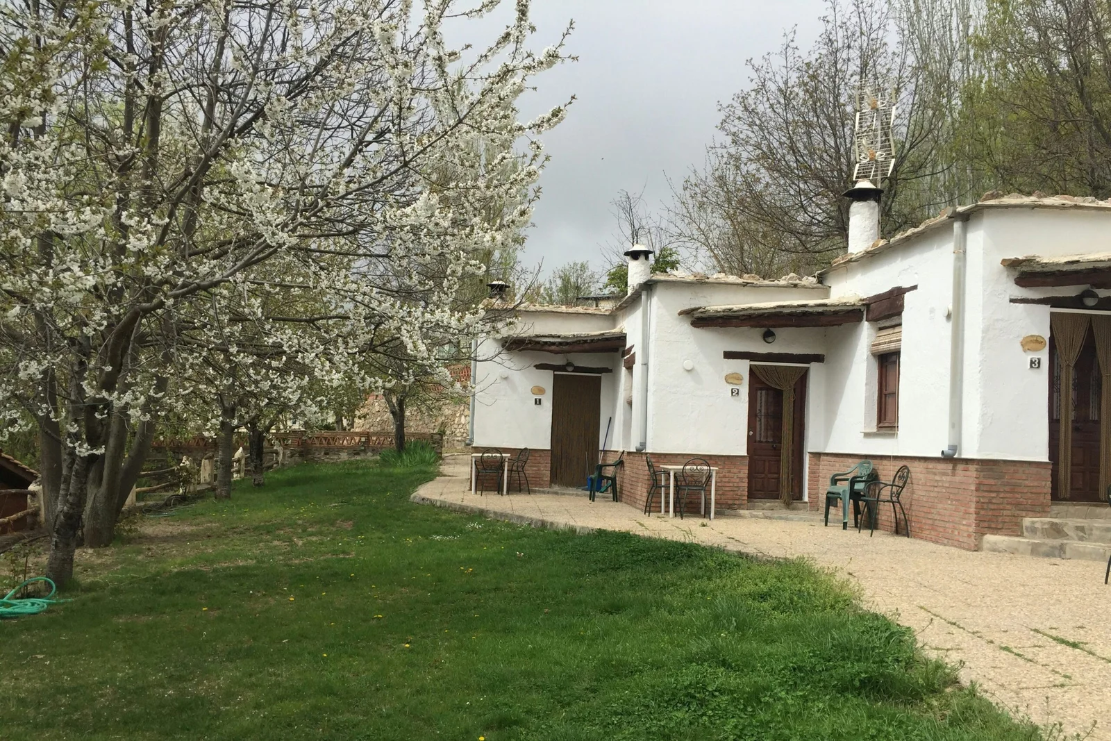 Camping El Balcón De Pitres