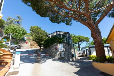 Camping El Far