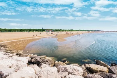 Camping Enzo Stella Maris  -  Blick auf den Strand vom Campingplatz am Mittelmeer