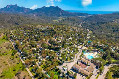 Esterel Caravaning  - Campingplatz aus der Vogelperspektive