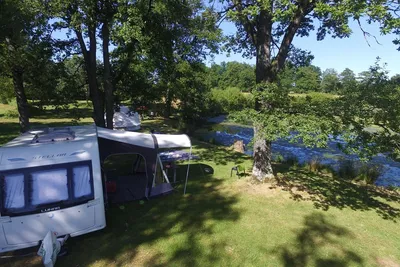 Camping Etang Du Camp - Bild 4