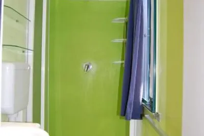 435804331.jpg