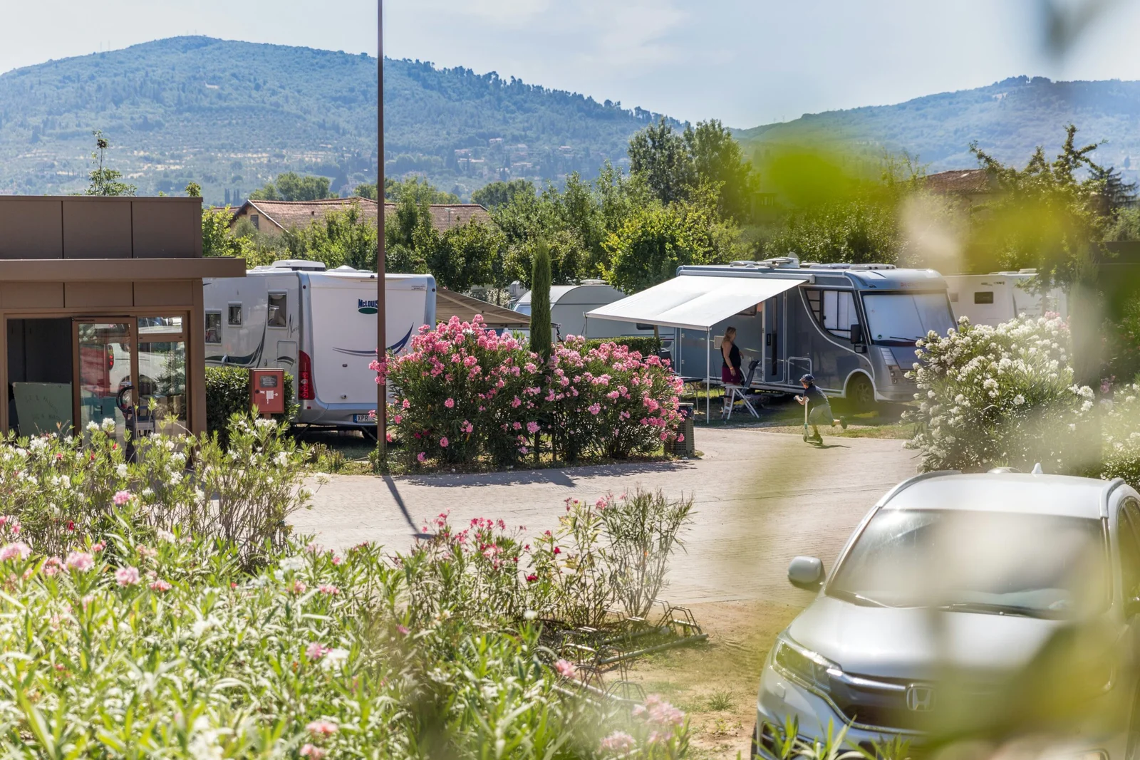 Hu Firenze Camping In Town