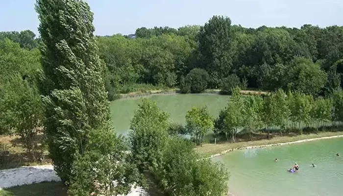 Camping Fleurs des Champs