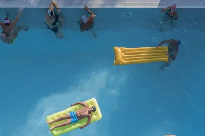 Centro Vacanze Garden River - Gäste am pool