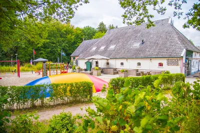Camping Hoeve aan den Weg - Blick auf das Hauptgebäude
