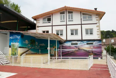 Camping Igara de San Sebastián - Pool Bar vom Campingplatz