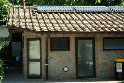 Camping Il Sergente - Sanitärgebäude vom Campingplatz