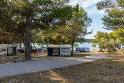 Camping Jezera Lovišća - Bild 3