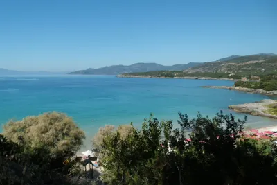 Camping Kalógria - Blick auf das Mittelmeer und die Natur Griechenlands