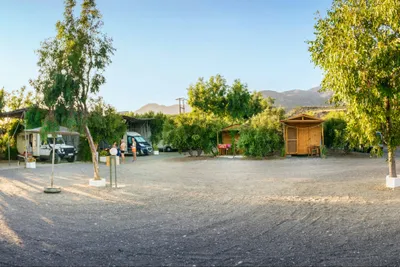 Camping Koutsounari -  Wohnwagenstellplätze im Grünen auf dem Campingplatz